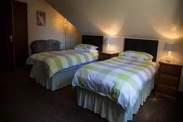 The Factor S Inn & Factor S Cottage