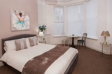 Pension (Hôtel basse catégorie) Titanic Guest