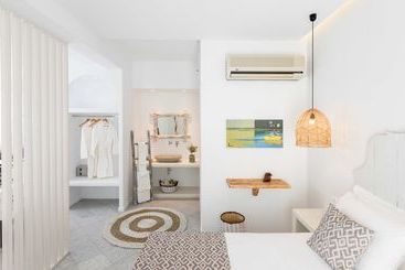 Aeolos Luxury Villas & Suites