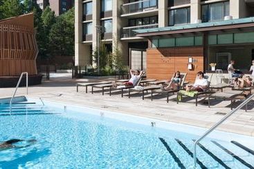 آپارتمان‌های توریست‌ها Global Luxury Suites At West End