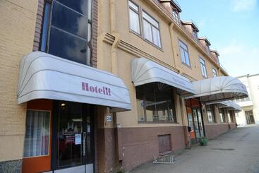 酒店 Li Iisalmen Seurahuone