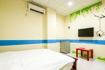 Hualien Train Station Backpackers Hostel