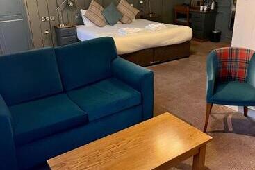 The Ostrich Inn Colnbrook London Heathrow