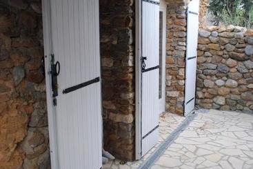 ベッドアンドブレックファースト Le Fenouillet Cottage Proche Des Grands Buffets