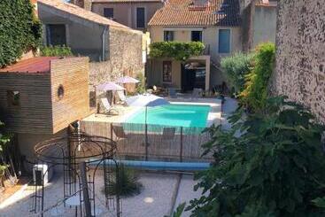 Bed and Breakfast La Casa Occitane