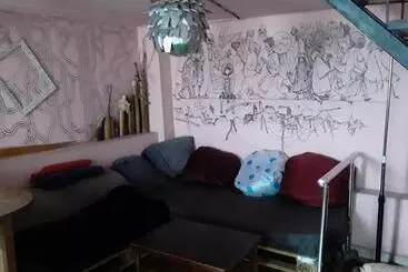 Hostel Retro