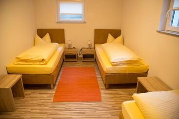 Hôtel Gastehaus Und Fewo Lamm Garni