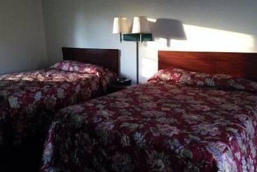 Colonial Village Motel