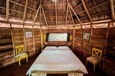 Glamping Hotel Flor Y Bambu