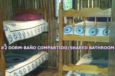 Montaña Linda Hostel Orosi