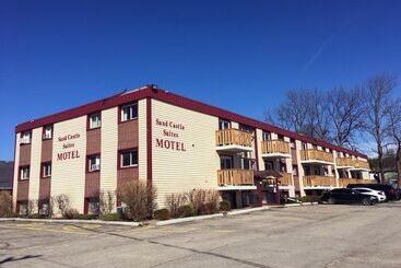 Sand Castle Suites Motel