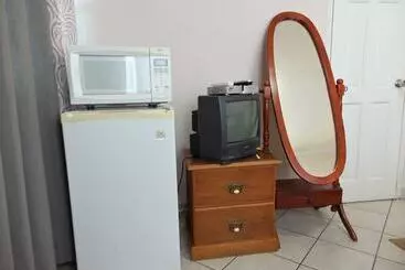 アパートホテル Caribbean Inn And Suites