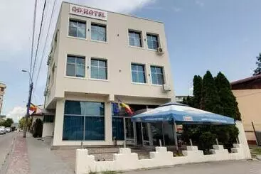 Hotel Duet