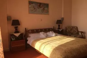 Hôtel Chris Studios & Apartments