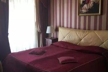 هتل Nevsky 98