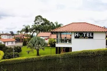 Hotelli Jade Spa