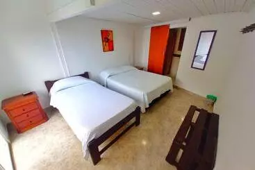 هاستل The Rock House Eco