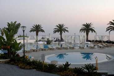 Hotel Mon Reve Resort