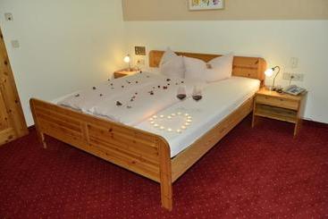 ホテル Gasthof Rieder Stubn