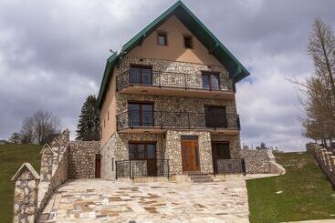 Huoneistohotelli Villa Das