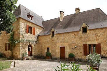 مبيت وإفطار Chambre D'hôtes La Rossillonie