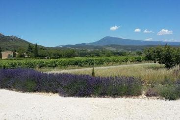 مبيت وإفطار La Dentellière