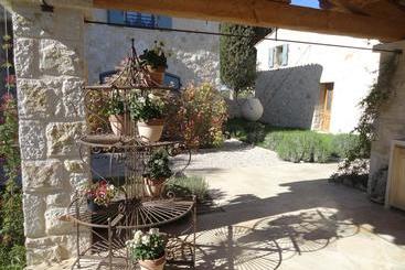 住宿加早餐 Les 4 Elements