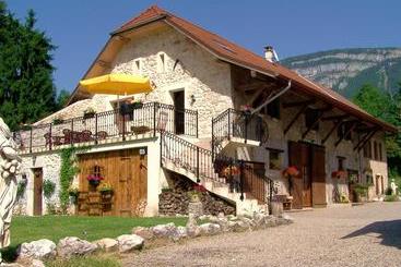 민박 Les Grands Champs