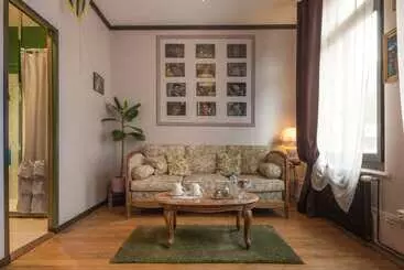 تختخواب و صبحانه Suivez Le Lapin Blanc Bb Chambres D Hôtes