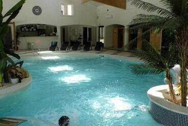 ホテル Hôtel Spa L Ermitage