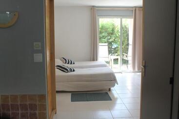 Отель Les Canyons Du Verdon