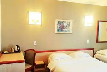 Hotel Modern