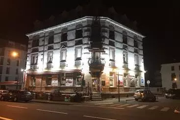 هتل Studio/hôtel Porte De France