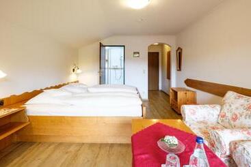 Hotel Gästehaus Maier Zum Bitscher