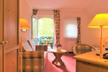 Landhaus Müritzgarten Hotel Garni