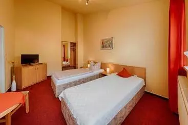 Hotel Pension Lender