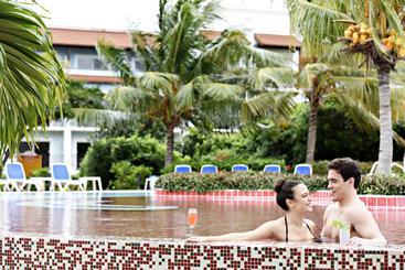 هتل Sanctuary at Grand Memories Santa Maria - Adults Only