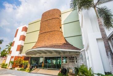 Hotell The Samui Beach Resort