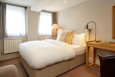 ベッドアンドブレックファースト Abergavenny