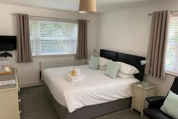 住宿加早餐  Tirah Guest House