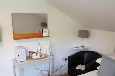Nocleg ze śniadaniem Tirah Guest House