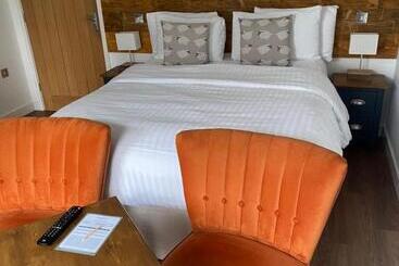 ベッドアンドブレックファースト Whitemoss Lodge