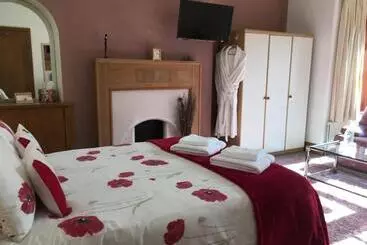 Blackburn Villa B&b