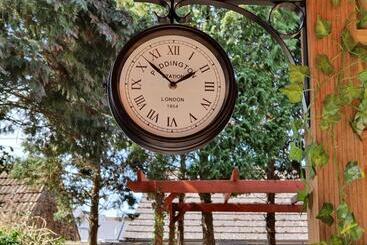 ベッドアンドブレックファースト The Court House Inn