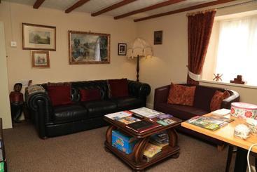 Ladywood House Bed And Breakfast