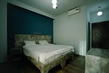 هتل Kutaisi Globus