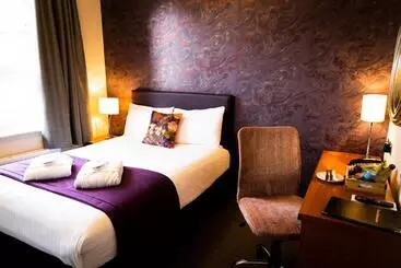Hotel Mitchell Hall