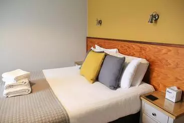 Hotel Tricky S