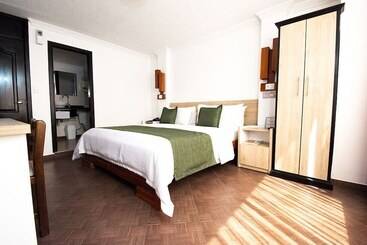 ホテル Plaza Victoria