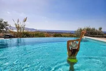 ホテル Anthemion Paros Villas & Suites